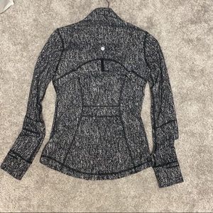 Lulu define jacket